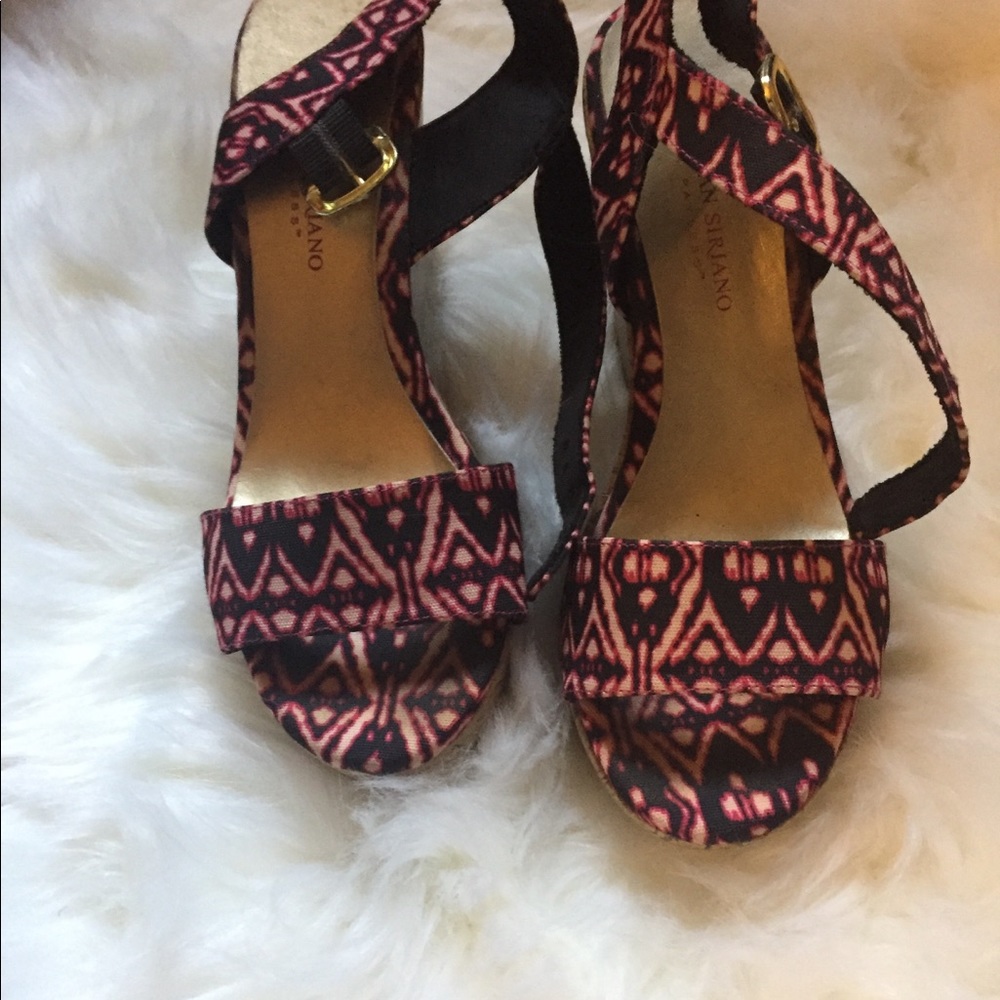 Wedges patterned - Picture 2 of 2